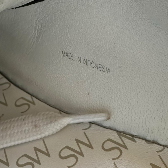 Stuart Weitzman Women’s Limited Edition Python Printed Daryl Sneakers Size 9 - Picture 11 of 11